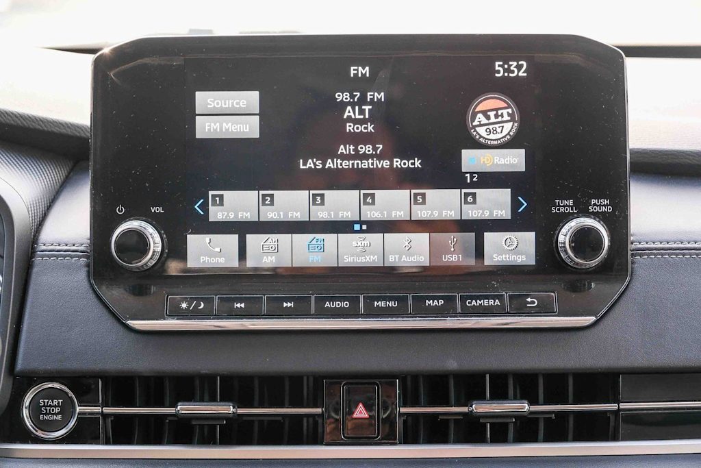 Thumbnail: 2024 Mitsubishi Outlander - 12