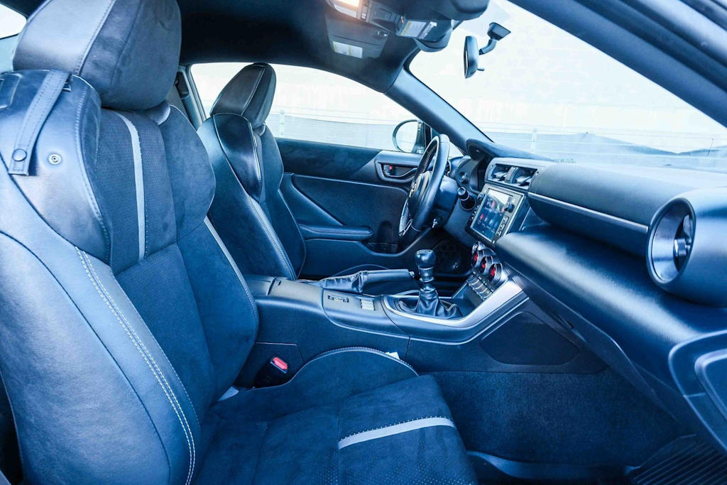 Thumbnail: 2025 Toyota GR86 - 10