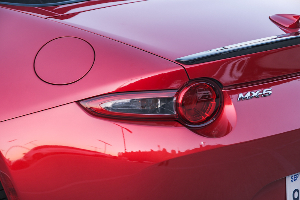 Thumbnail: 2016 Mazda MX-5 Miata - 17