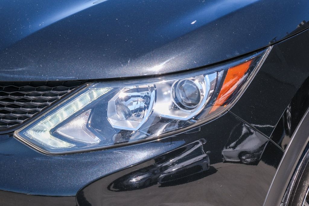 Thumbnail: 2018 Nissan Rogue Sport - 21