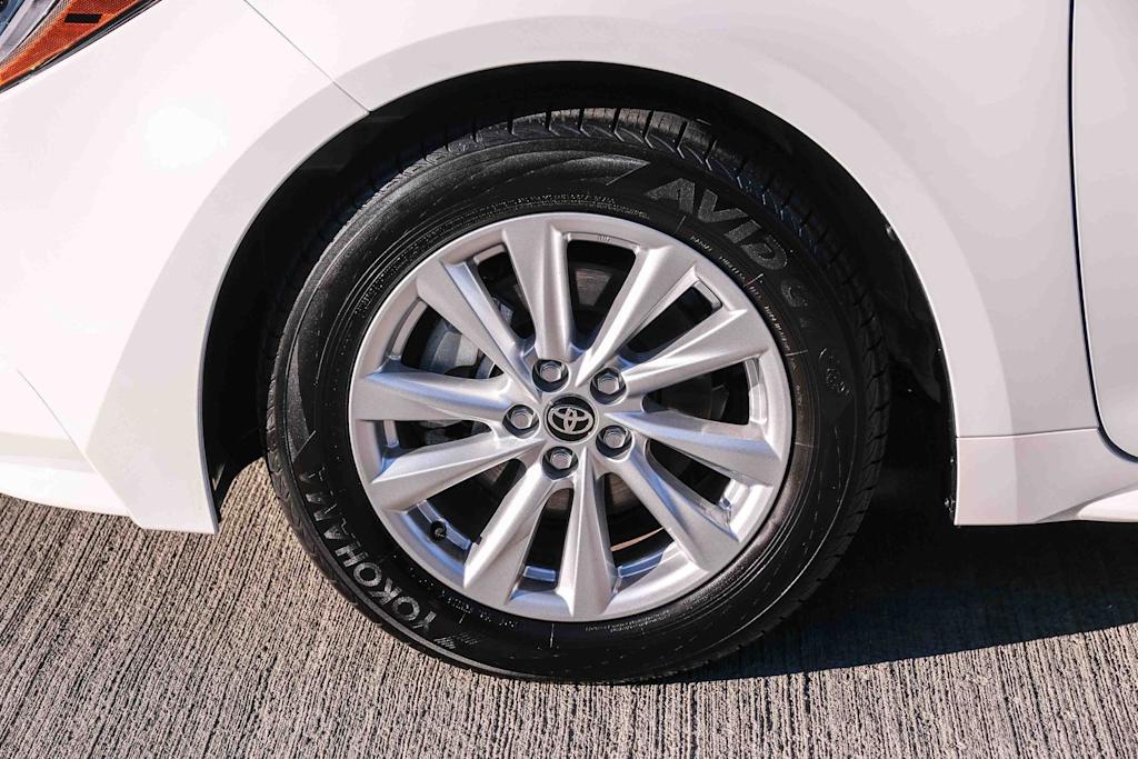 2026 Toyota Corolla LE - Photo 19