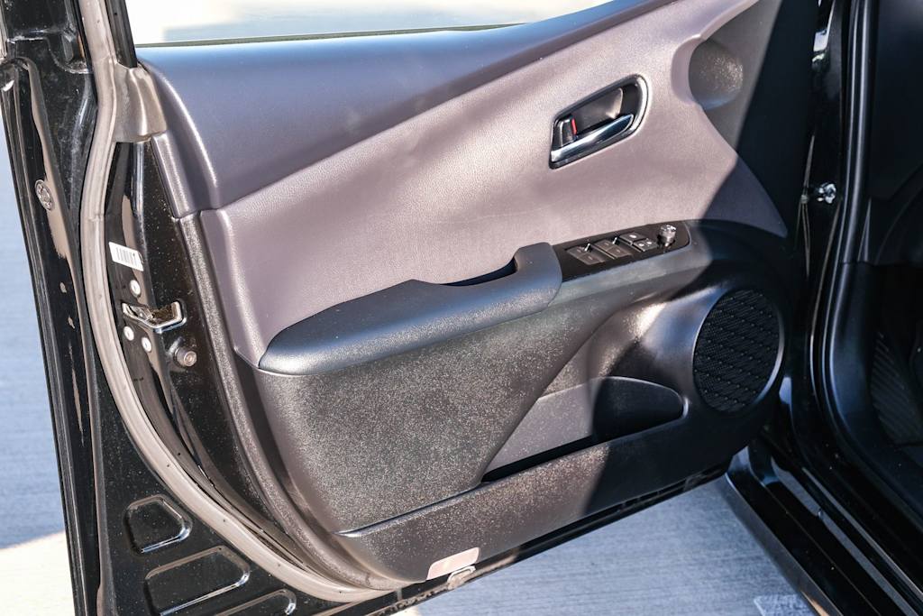 Thumbnail: 2020 Toyota Prius Prime - 26