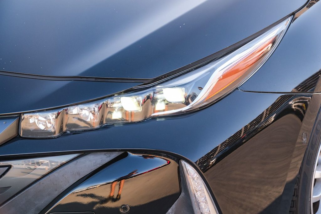 Thumbnail: 2020 Toyota Prius Prime - 21