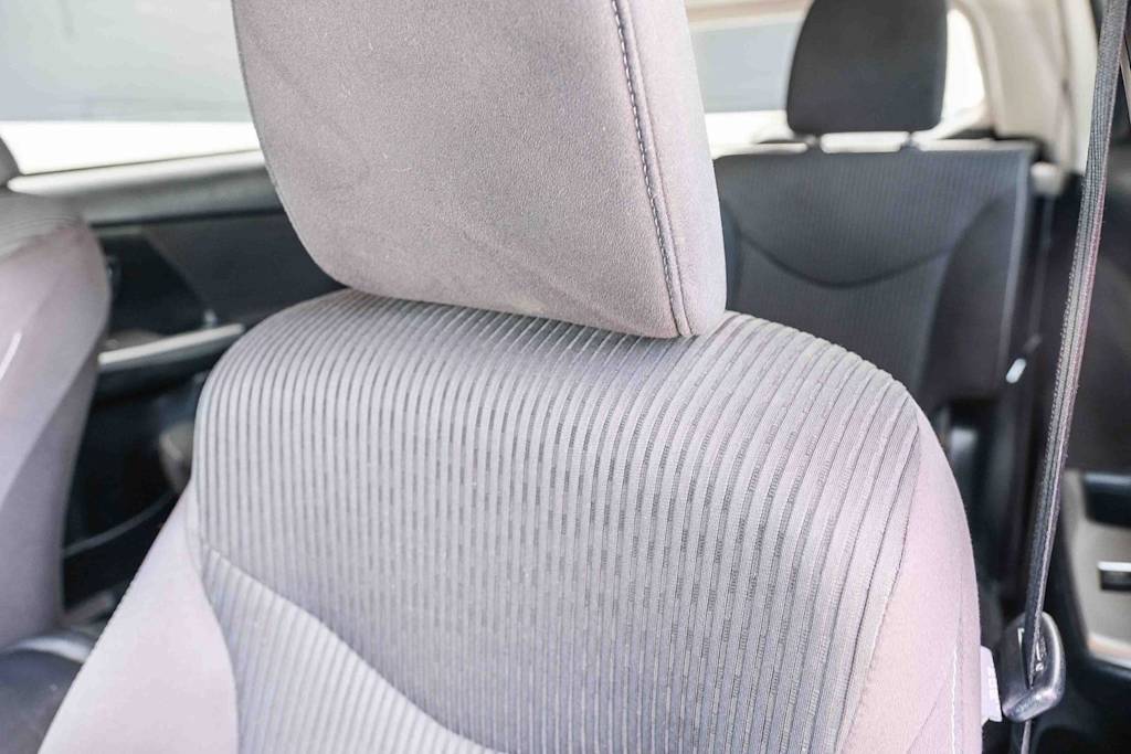 Thumbnail: 2015 Toyota Prius v - 24