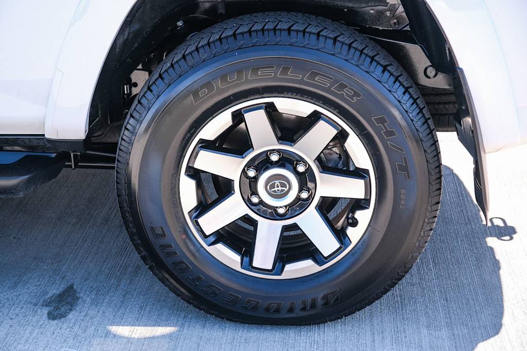 Thumbnail: 2023 Toyota 4Runner - 6
