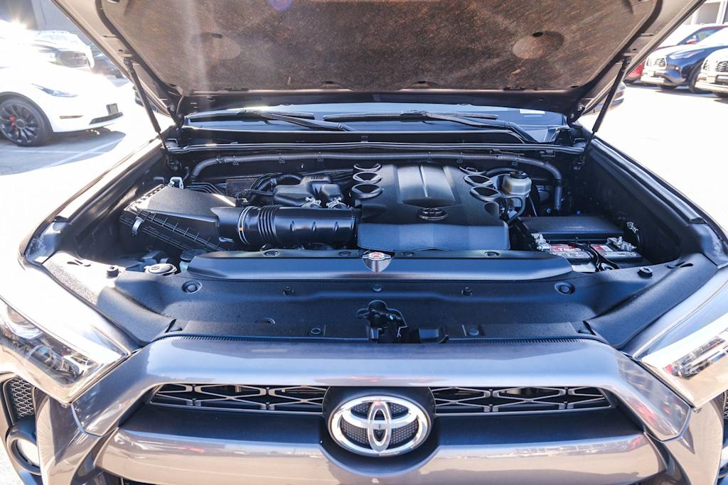 Thumbnail: 2019 Toyota 4Runner - 8
