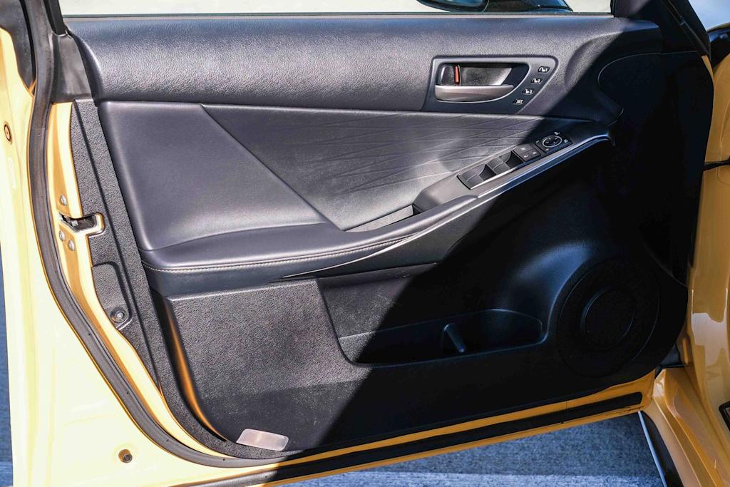 Thumbnail: 2025 Lexus ES - 25