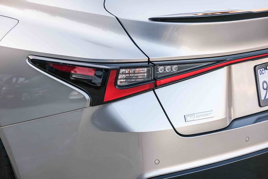 Thumbnail: 2021 Lexus IS - 18