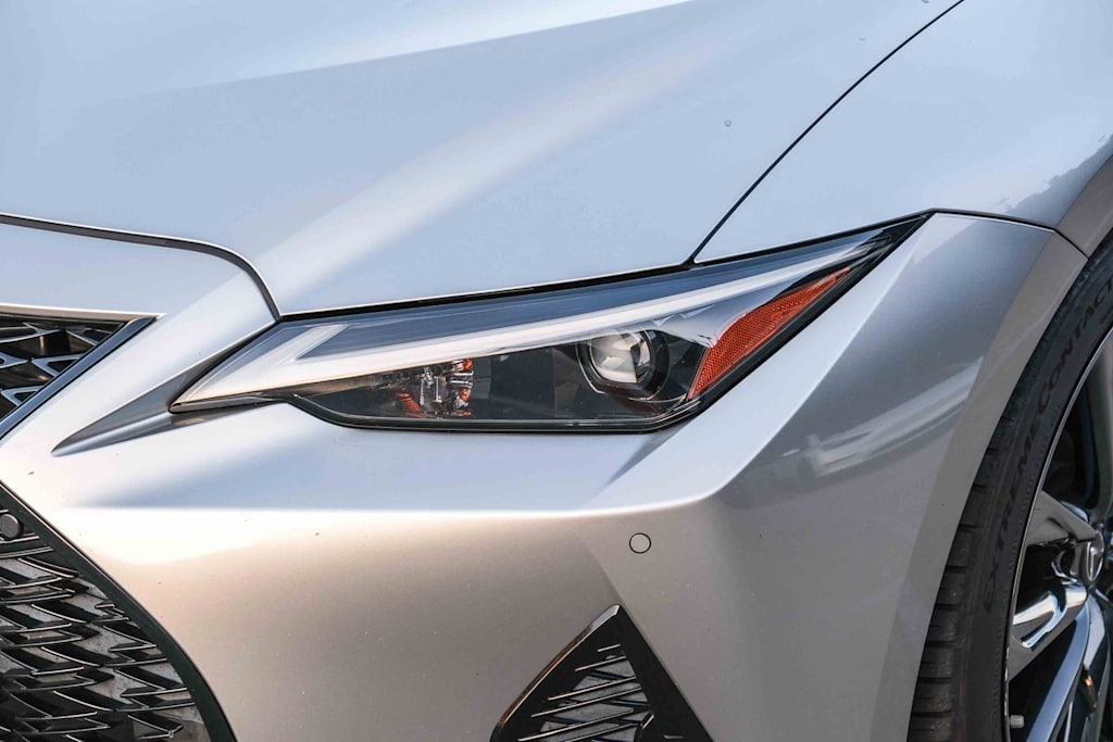 Thumbnail: 2021 Lexus IS - 22
