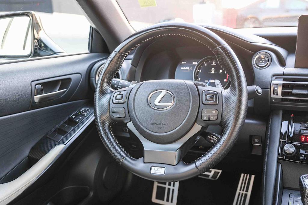 Thumbnail: 2021 Lexus IS - 8