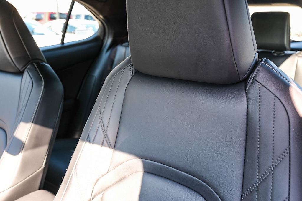 Thumbnail: 2025 Lexus UX - 25