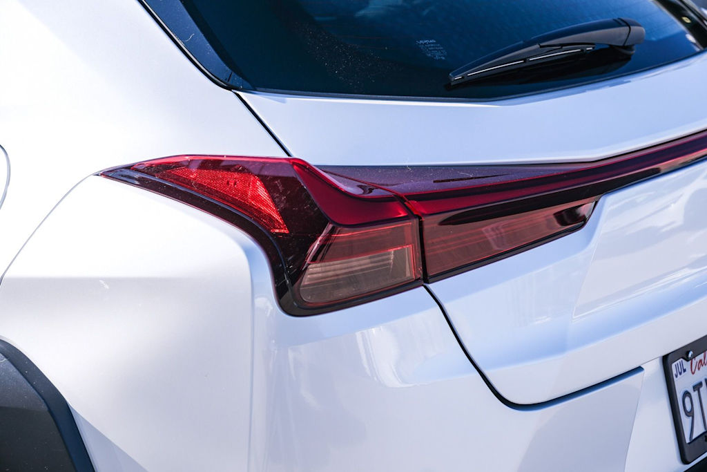 Thumbnail: 2025 Lexus UX - 18