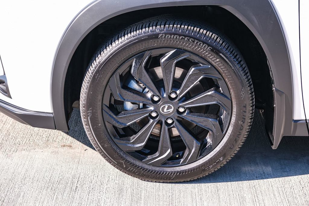 Thumbnail: 2025 Lexus UX - 20
