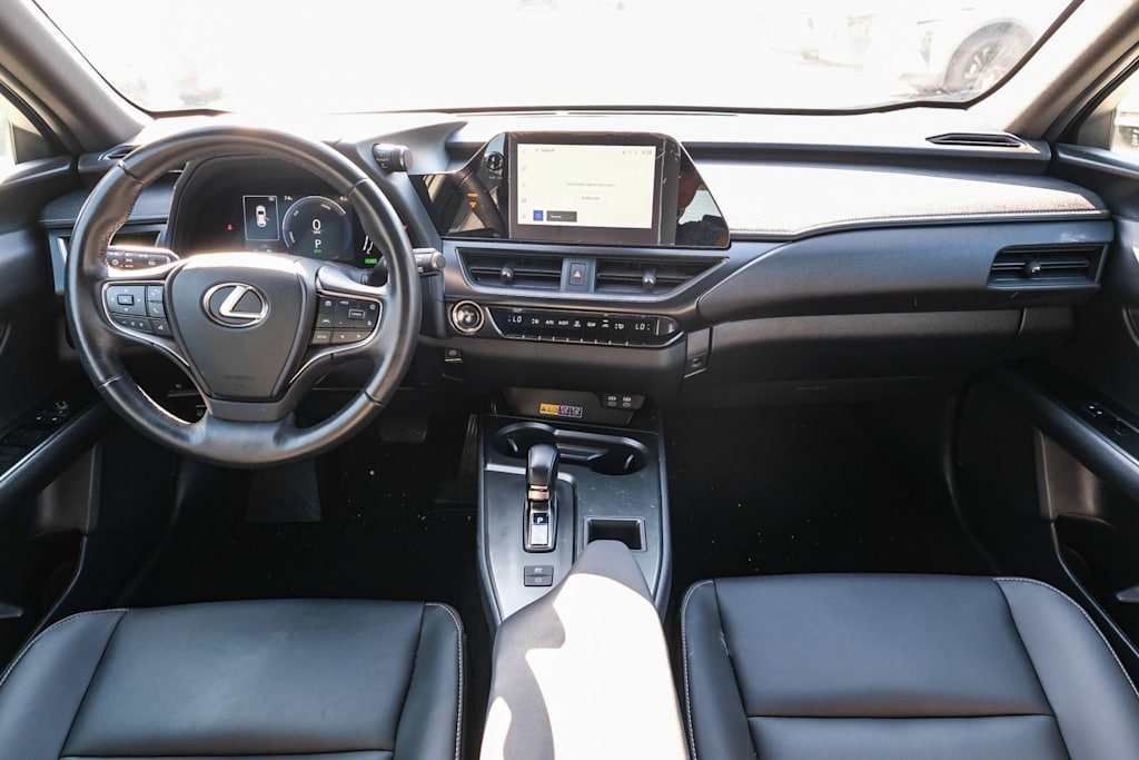 Thumbnail: 2025 Lexus UX - 2