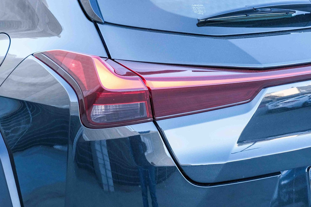 Thumbnail: 2025 Lexus UX - 19