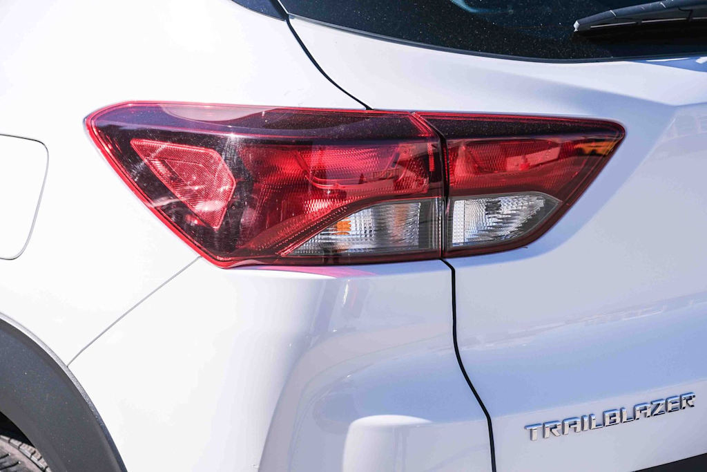 Thumbnail: 2023 Chevrolet TrailBlazer - 19