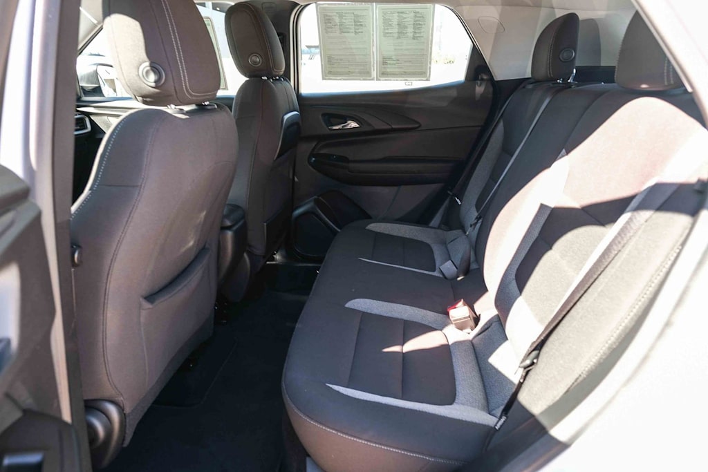Thumbnail: 2023 Chevrolet TrailBlazer - 12