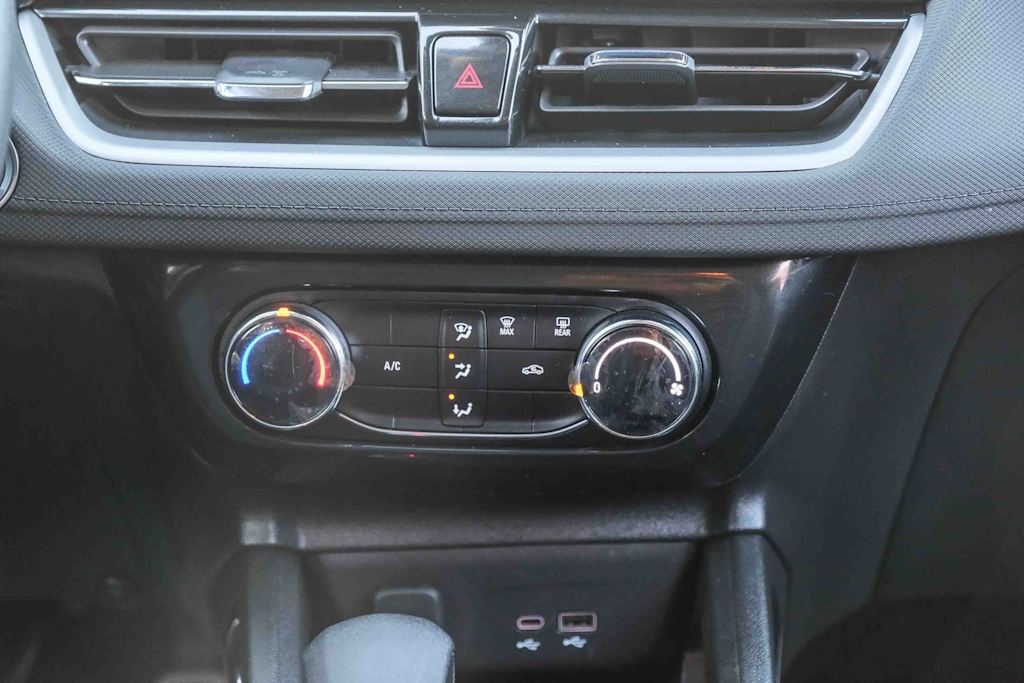 Thumbnail: 2024 Chevrolet TrailBlazer - 21