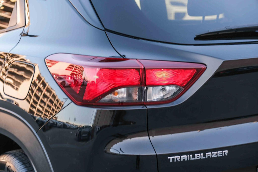 Thumbnail: 2024 Chevrolet TrailBlazer - 16