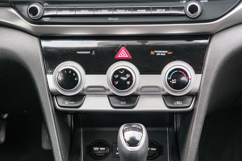 Thumbnail: 2019 Hyundai Elantra - 22