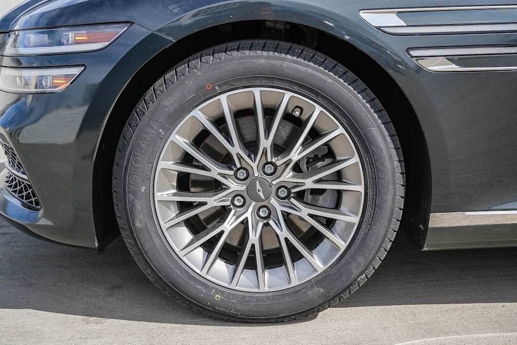 Thumbnail: 2022 Genesis G80 - 22