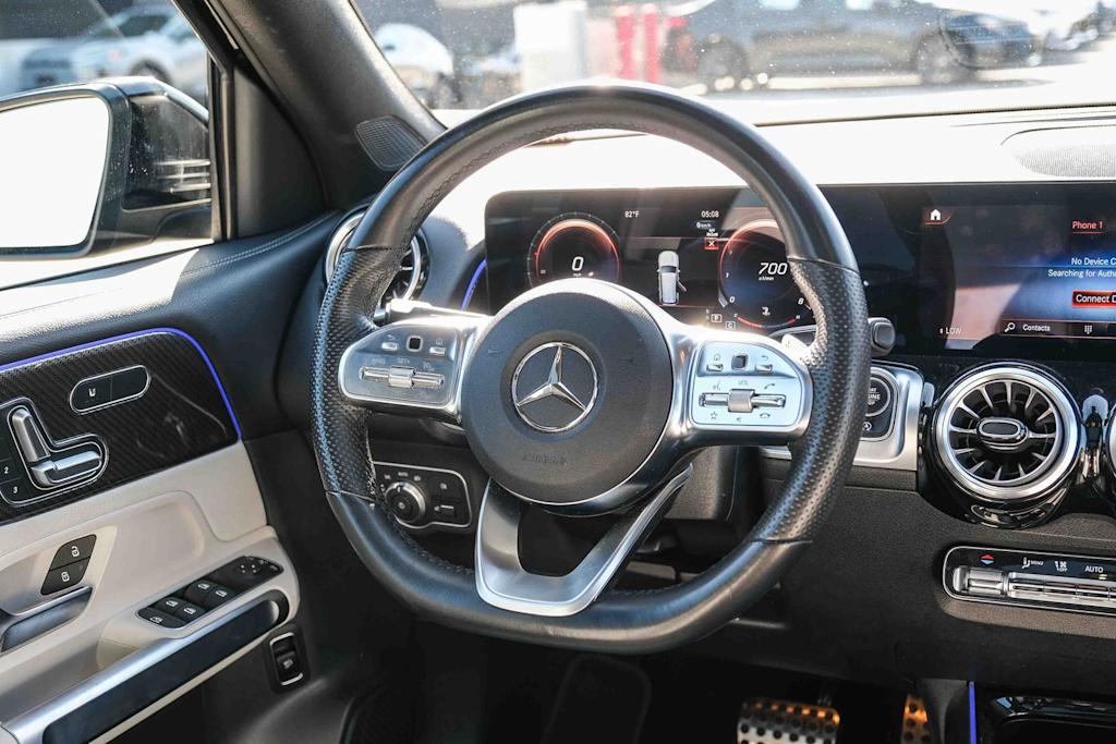 Thumbnail: 2023 Mercedes-Benz GLB - 10