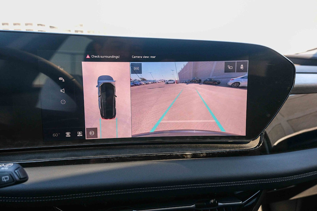 Thumbnail: 2025 Audi Q6 e-tron - 26