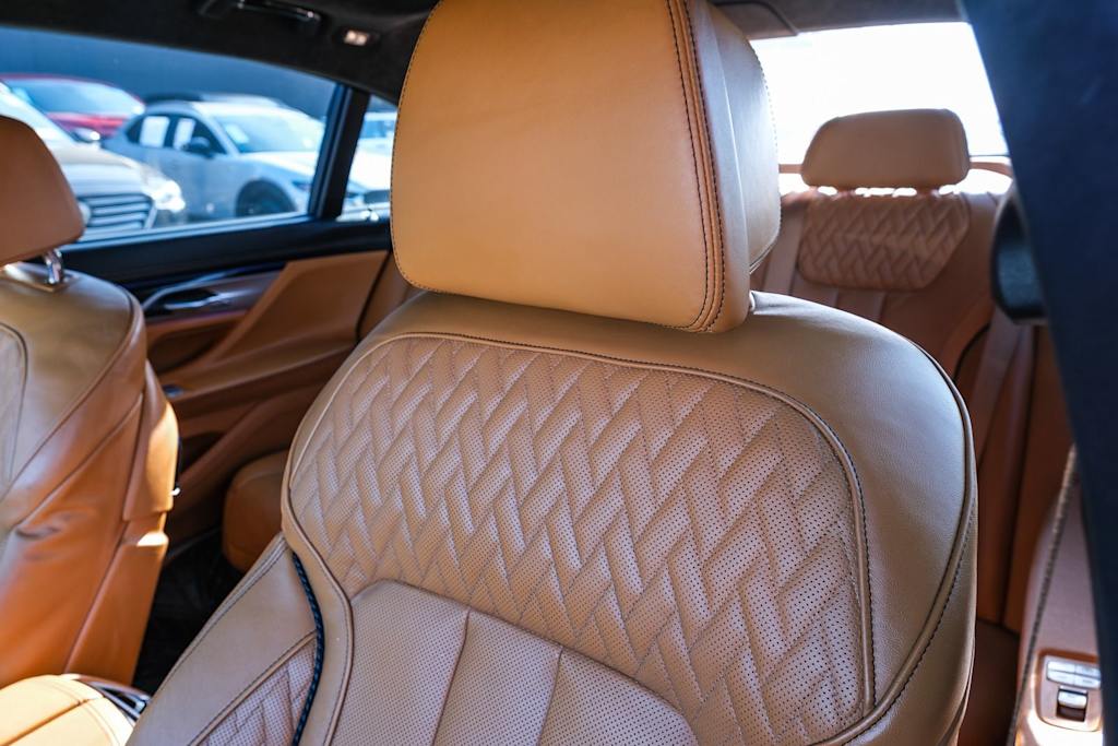 Thumbnail: 2018 BMW 7 Series - 25