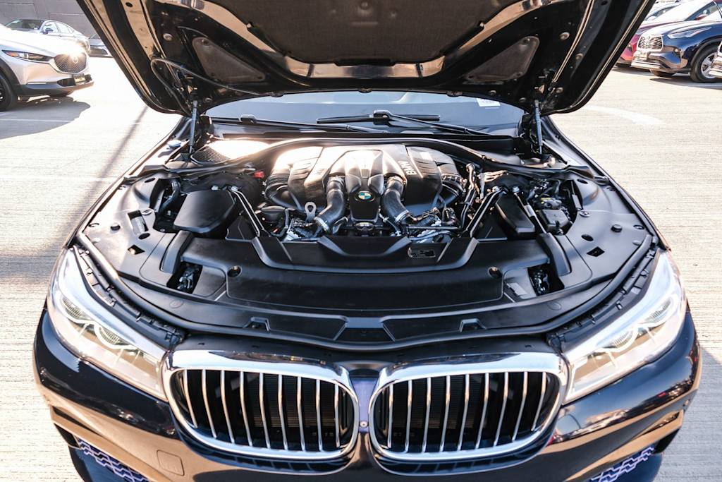 Thumbnail: 2018 BMW 7 Series - 7