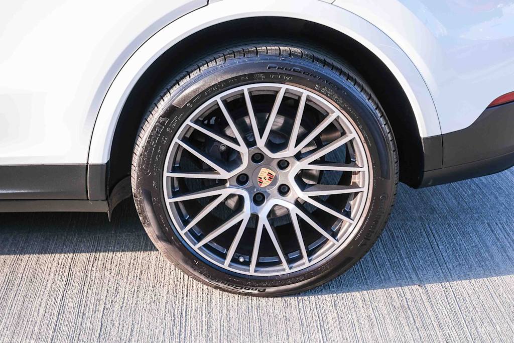 Thumbnail: 2022 Porsche Cayenne - 7