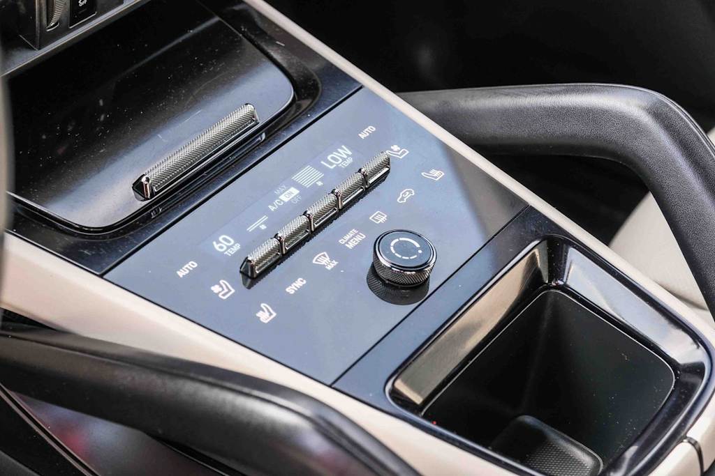 Thumbnail: 2024 Porsche Cayenne - 23