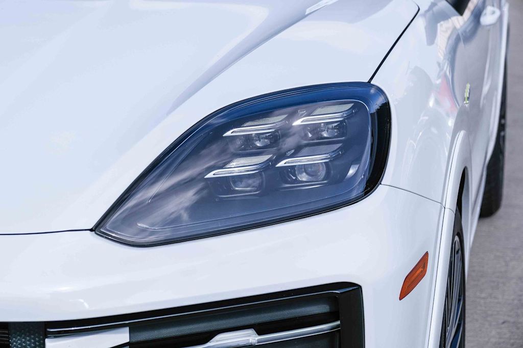 Thumbnail: 2024 Porsche Cayenne - 22