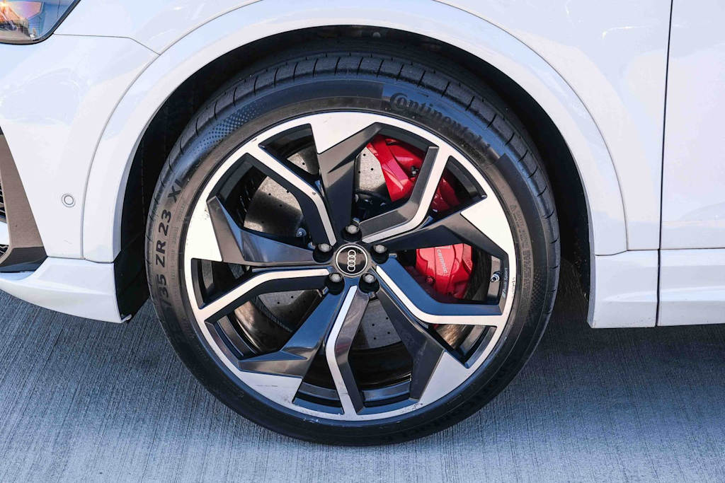 Thumbnail: 2022 Audi RS Q8 - 19