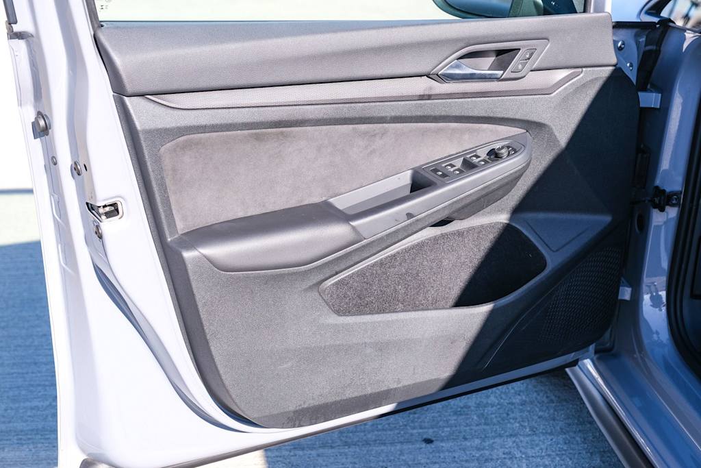 Thumbnail: 2024 Volkswagen Golf - 24