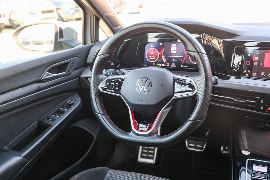 Thumbnail: 2024 Volkswagen Golf - 10