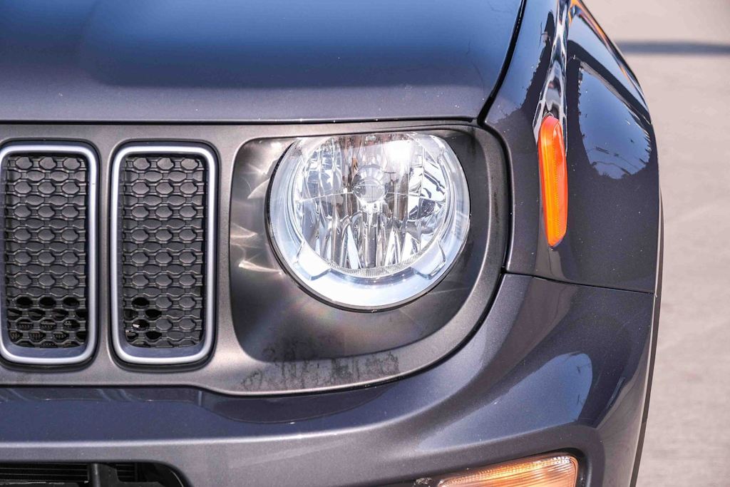 Thumbnail: 2023 Jeep Renegade - 22