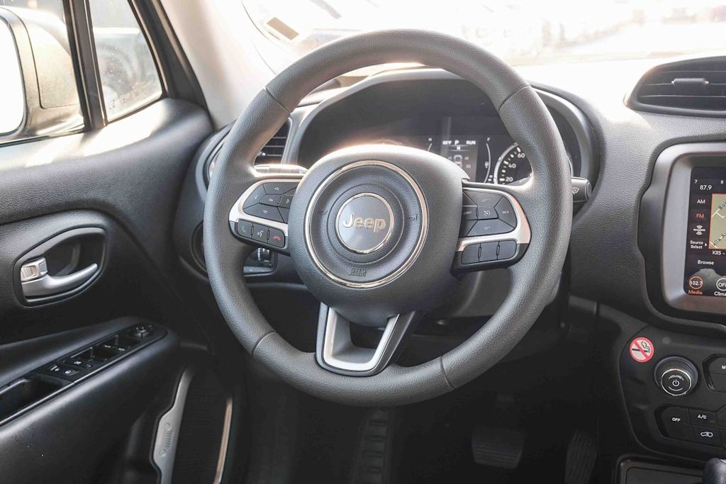 Thumbnail: 2023 Jeep Renegade - 9