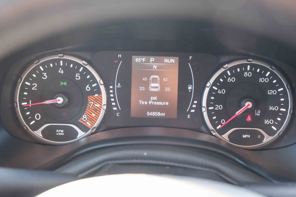 Thumbnail: 2023 Jeep Renegade - 15