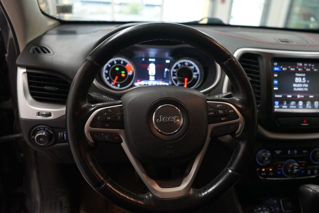 Thumbnail: 2016 Jeep Cherokee - 2