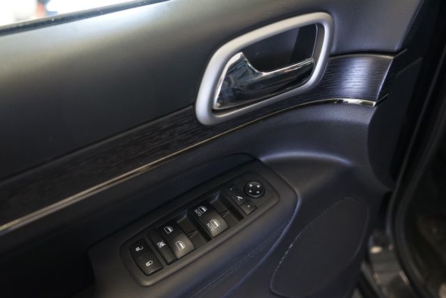 Thumbnail: 2018 Jeep Grand Cherokee - 20