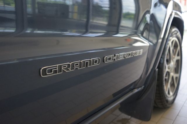 Thumbnail: 2020 Jeep Grand Cherokee - 7