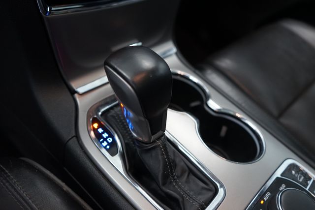 Thumbnail: 2020 Jeep Grand Cherokee - 30