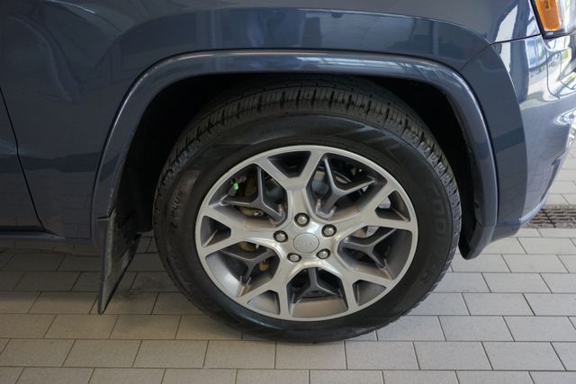 Thumbnail: 2020 Jeep Grand Cherokee - 8