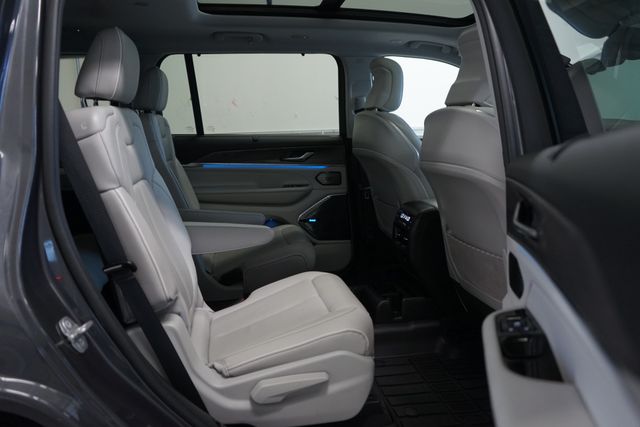 Thumbnail: 2022 Jeep Grand Cherokee L - 33