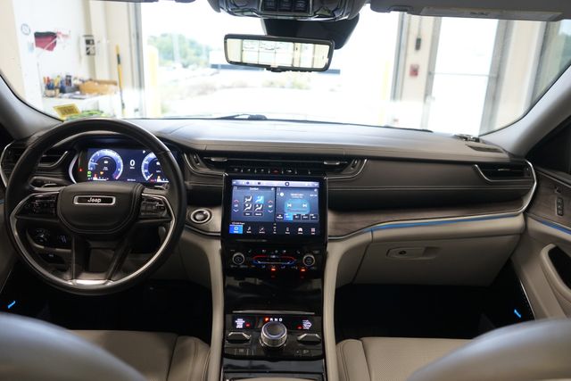 Thumbnail: 2022 Jeep Grand Cherokee L - 9