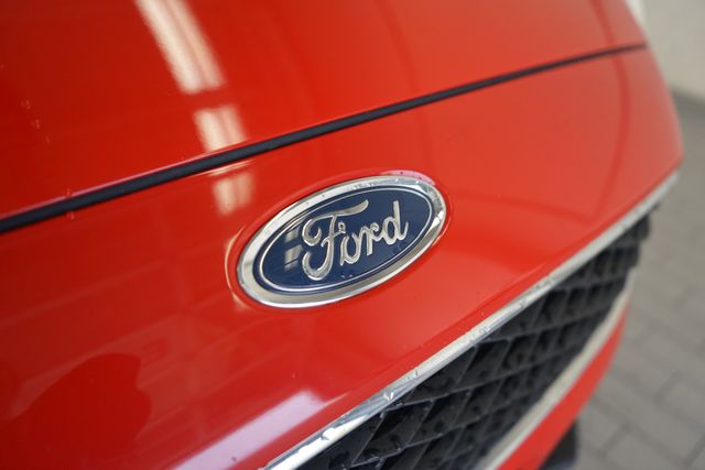 Thumbnail: 2017 Ford Focus - 21
