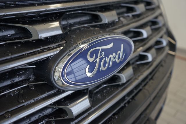 Thumbnail: 2017 Ford Explorer - 5