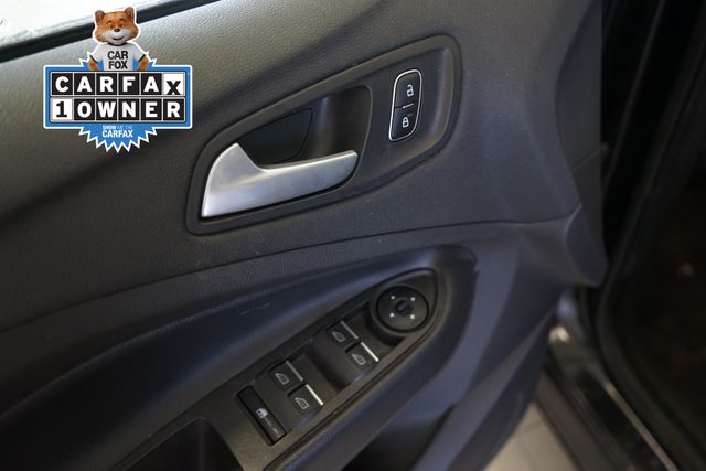 Thumbnail: 2019 Ford Escape - 19