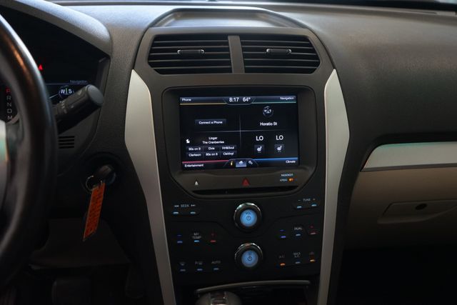 Thumbnail: 2011 Ford Explorer - 13