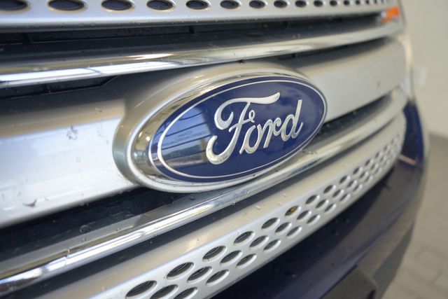 Thumbnail: 2011 Ford Explorer - 27